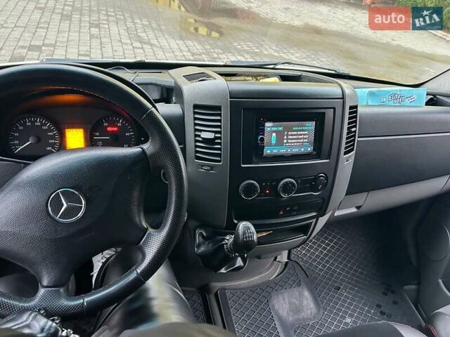 Білий Мерседес Sprinter, об'ємом двигуна 2.99 л та пробігом 523 тис. км за 22000 $, фото 6 на Automoto.ua