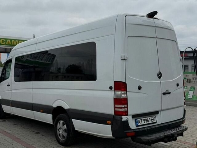 Белый Мерседес Sprinter, объемом двигателя 3 л и пробегом 493 тыс. км за 29500 $, фото 6 на Automoto.ua