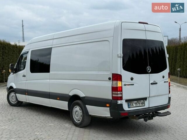 Белый Мерседес Sprinter, объемом двигателя 2.2 л и пробегом 560 тыс. км за 18499 $, фото 9 на Automoto.ua