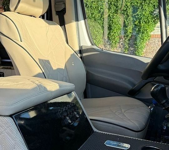 Білий Мерседес Sprinter, об'ємом двигуна 2.99 л та пробігом 660 тис. км за 32300 $, фото 4 на Automoto.ua