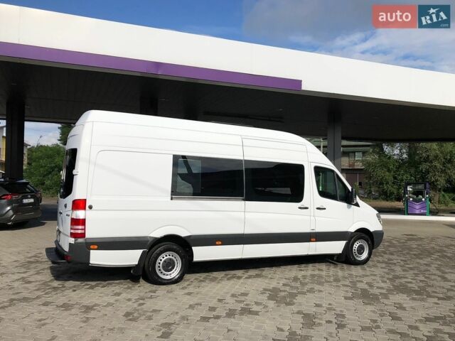 Белый Мерседес Sprinter, объемом двигателя 2.2 л и пробегом 570 тыс. км за 19600 $, фото 4 на Automoto.ua