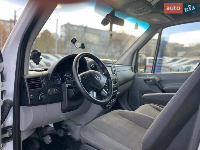 Белый Мерседес Sprinter, объемом двигателя 2.14 л и пробегом 450 тыс. км за 20500 $, фото 27 на Automoto.ua