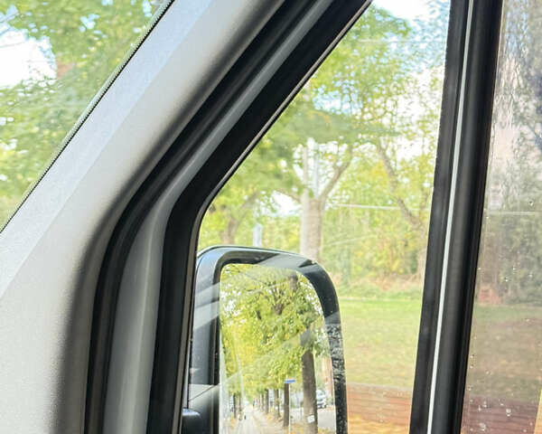 Белый Мерседес Sprinter, объемом двигателя 2.14 л и пробегом 470 тыс. км за 24000 $, фото 10 на Automoto.ua