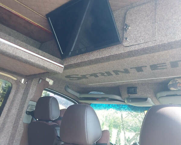 Білий Мерседес Sprinter, об'ємом двигуна 2.99 л та пробігом 900 тис. км за 28700 $, фото 6 на Automoto.ua
