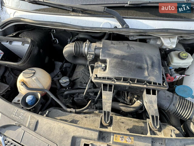 Белый Мерседес Sprinter, объемом двигателя 2.99 л и пробегом 400 тыс. км за 28920 $, фото 14 на Automoto.ua