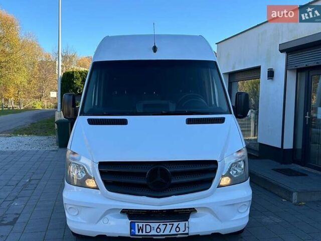 Белый Мерседес Sprinter, объемом двигателя 2.2 л и пробегом 285 тыс. км за 16500 $, фото 2 на Automoto.ua