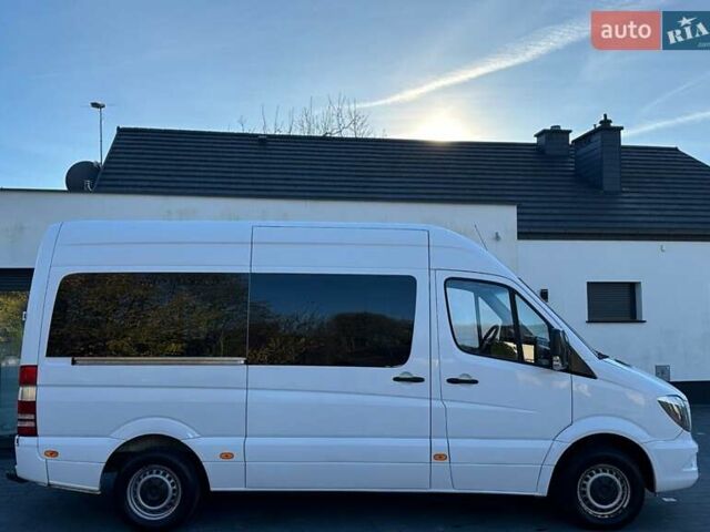 Белый Мерседес Sprinter, объемом двигателя 2.2 л и пробегом 285 тыс. км за 16500 $, фото 7 на Automoto.ua