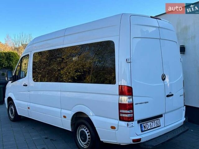 Белый Мерседес Sprinter, объемом двигателя 2.2 л и пробегом 285 тыс. км за 16500 $, фото 8 на Automoto.ua