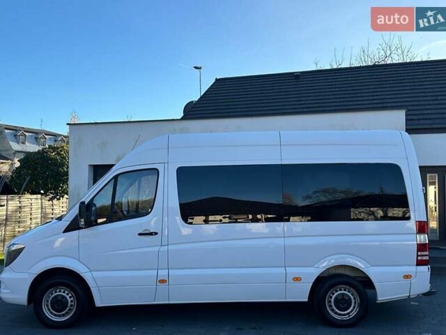Белый Мерседес Sprinter, объемом двигателя 2.2 л и пробегом 285 тыс. км за 16500 $, фото 1 на Automoto.ua