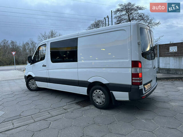Белый Мерседес Sprinter, объемом двигателя 2.14 л и пробегом 580 тыс. км за 16253 $, фото 4 на Automoto.ua