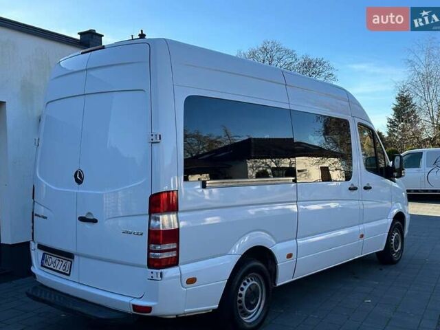 Белый Мерседес Sprinter, объемом двигателя 2.2 л и пробегом 285 тыс. км за 16500 $, фото 5 на Automoto.ua