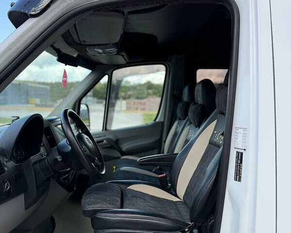 Білий Мерседес Sprinter, об'ємом двигуна 2.14 л та пробігом 470 тис. км за 24000 $, фото 12 на Automoto.ua
