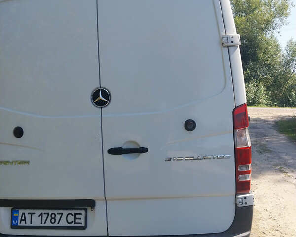 Білий Мерседес Sprinter, об'ємом двигуна 2.99 л та пробігом 900 тис. км за 28700 $, фото 11 на Automoto.ua