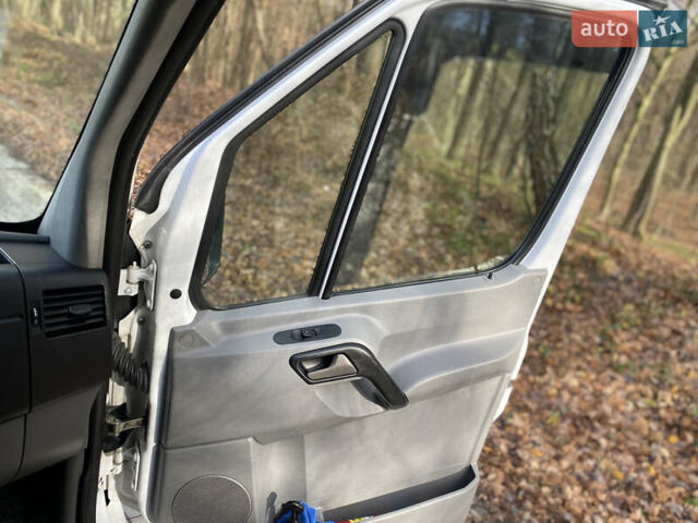 Белый Мерседес Sprinter, объемом двигателя 2.14 л и пробегом 450 тыс. км за 20500 $, фото 72 на Automoto.ua