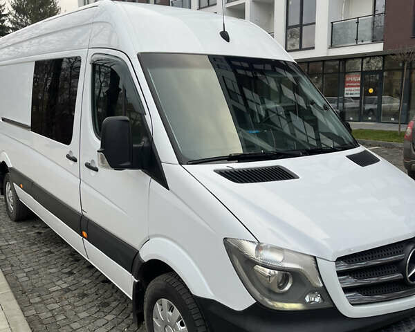 Белый Мерседес Sprinter, объемом двигателя 3 л и пробегом 585 тыс. км за 28500 $, фото 22 на Automoto.ua