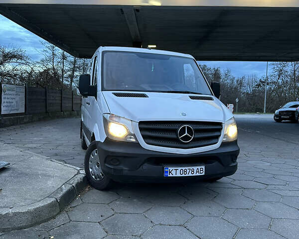 Белый Мерседес Sprinter, объемом двигателя 2.14 л и пробегом 580 тыс. км за 16253 $, фото 2 на Automoto.ua