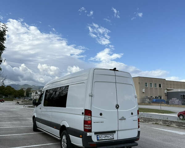 Белый Мерседес Sprinter, объемом двигателя 2.14 л и пробегом 470 тыс. км за 24000 $, фото 3 на Automoto.ua