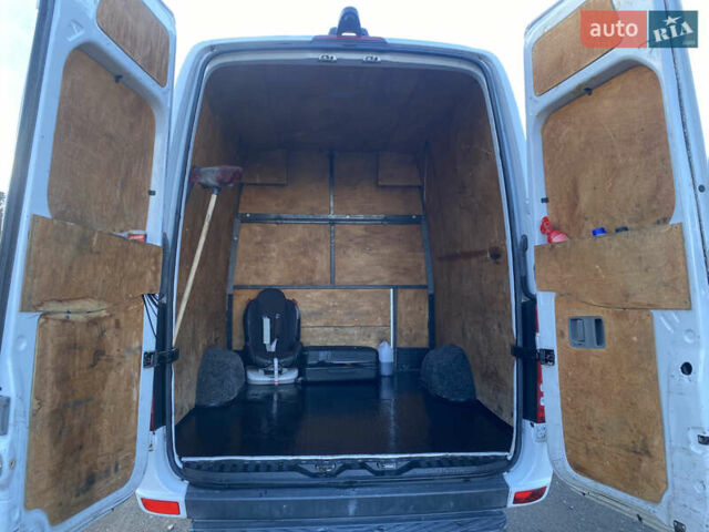 Белый Мерседес Sprinter, объемом двигателя 2.14 л и пробегом 450 тыс. км за 20500 $, фото 48 на Automoto.ua