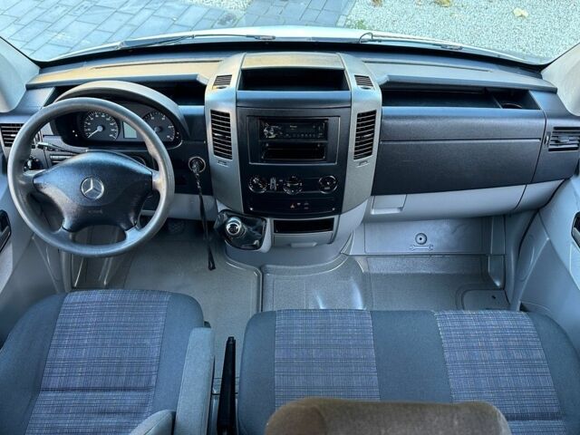 Білий Мерседес Sprinter, об'ємом двигуна 2.2 л та пробігом 285 тис. км за 10100 $, фото 12 на Automoto.ua