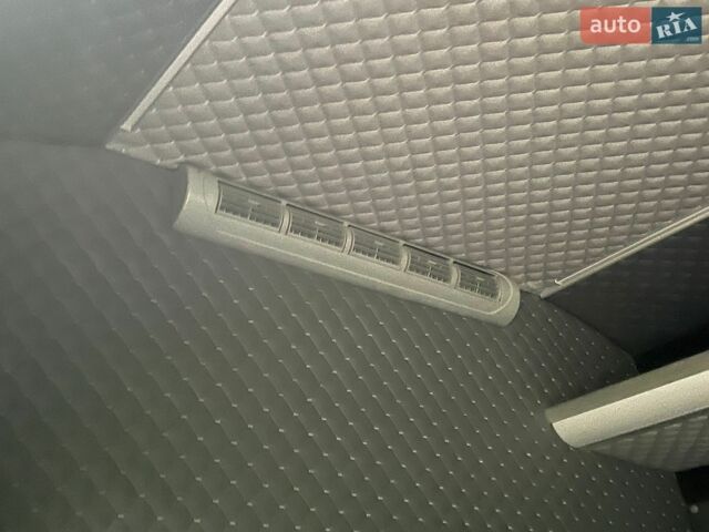 Белый Мерседес Sprinter, объемом двигателя 2.14 л и пробегом 520 тыс. км за 16500 $, фото 17 на Automoto.ua
