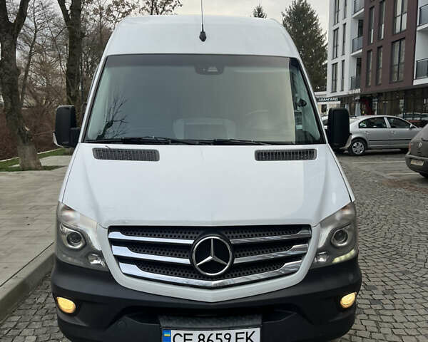 Белый Мерседес Sprinter, объемом двигателя 3 л и пробегом 585 тыс. км за 28500 $, фото 19 на Automoto.ua