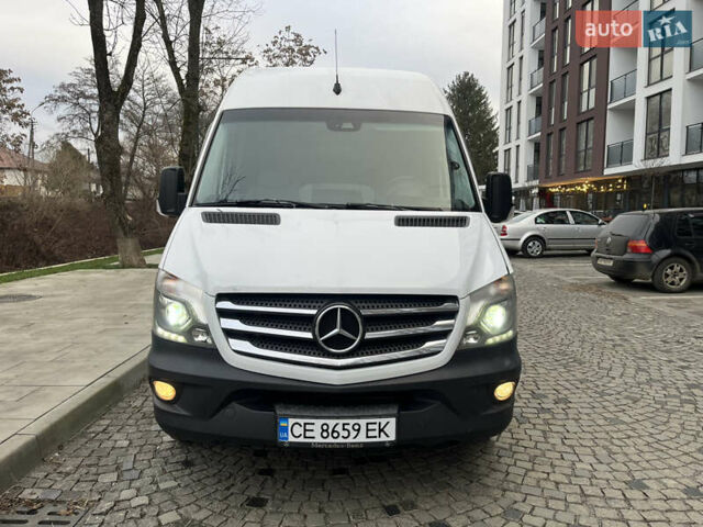 Белый Мерседес Sprinter, объемом двигателя 3 л и пробегом 585 тыс. км за 28500 $, фото 4 на Automoto.ua