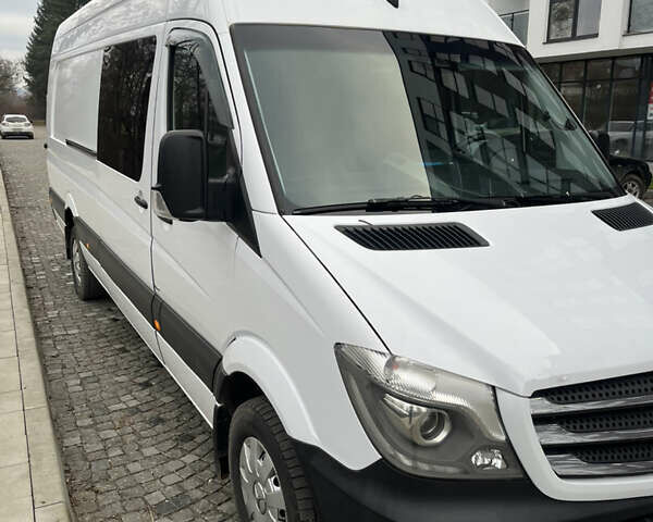 Белый Мерседес Sprinter, объемом двигателя 3 л и пробегом 585 тыс. км за 28500 $, фото 41 на Automoto.ua