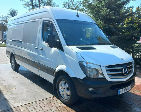 Білий Мерседес Sprinter, об'ємом двигуна 2.99 л та пробігом 900 тис. км за 28700 $, фото 2 на Automoto.ua