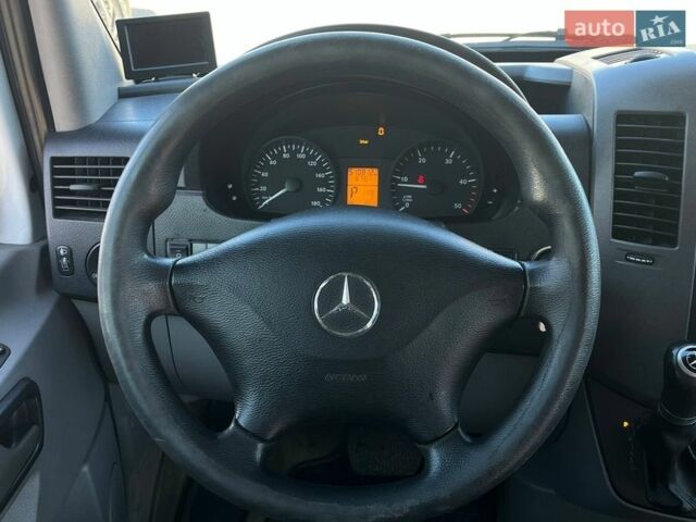 Белый Мерседес Sprinter, объемом двигателя 2.14 л и пробегом 510 тыс. км за 16990 $, фото 15 на Automoto.ua