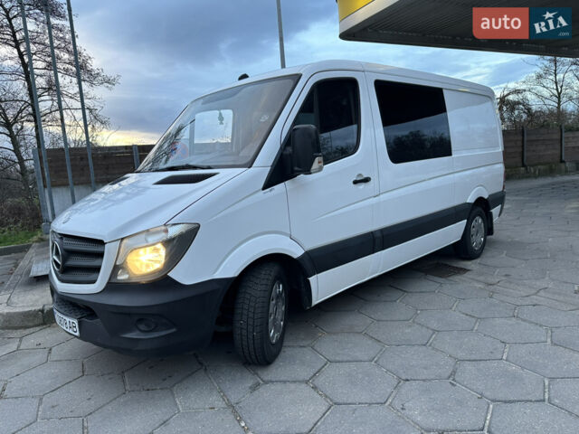 Белый Мерседес Sprinter, объемом двигателя 2.14 л и пробегом 580 тыс. км за 16500 $, фото 3 на Automoto.ua