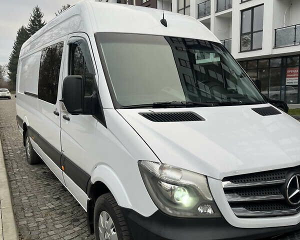 Белый Мерседес Sprinter, объемом двигателя 3 л и пробегом 585 тыс. км за 28500 $, фото 7 на Automoto.ua