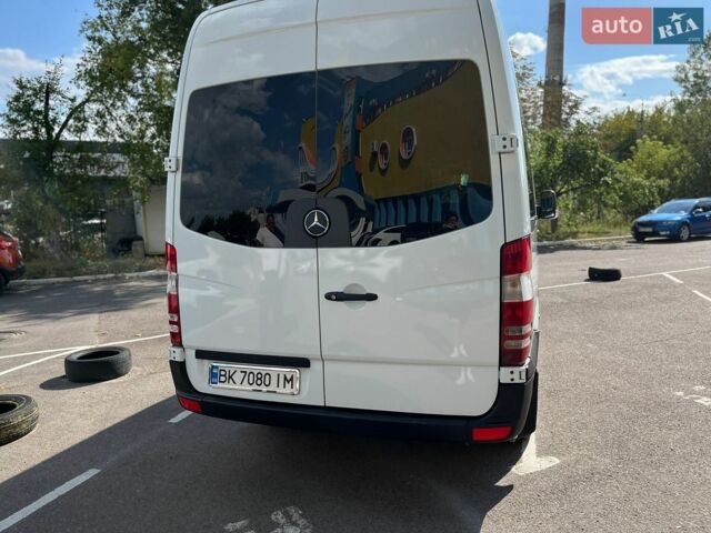 Белый Мерседес Sprinter, объемом двигателя 2.14 л и пробегом 369 тыс. км за 22000 $, фото 16 на Automoto.ua