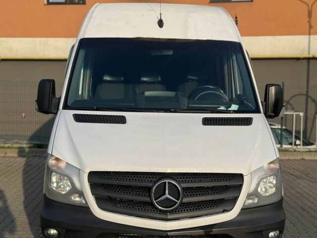 Белый Мерседес Sprinter, объемом двигателя 2.1 л и пробегом 350 тыс. км за 20999 $, фото 1 на Automoto.ua