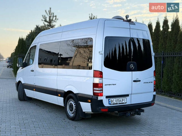 Белый Мерседес Sprinter, объемом двигателя 2.14 л и пробегом 320 тыс. км за 23499 $, фото 6 на Automoto.ua