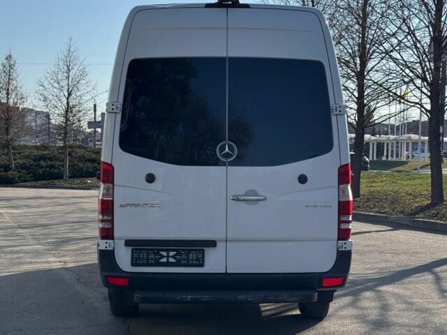 Білий Мерседес Sprinter, об'ємом двигуна 2.99 л та пробігом 540 тис. км за 47444 $, фото 8 на Automoto.ua