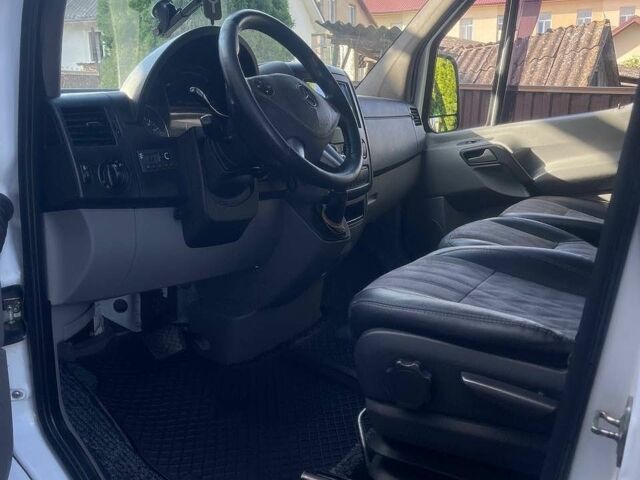 Белый Мерседес Sprinter, объемом двигателя 3 л и пробегом 650 тыс. км за 30500 $, фото 3 на Automoto.ua