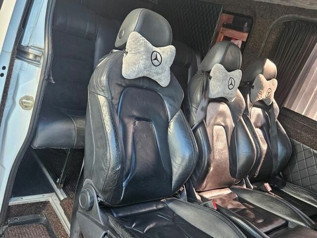 Белый Мерседес Sprinter, объемом двигателя 2.14 л и пробегом 360 тыс. км за 19000 $, фото 14 на Automoto.ua