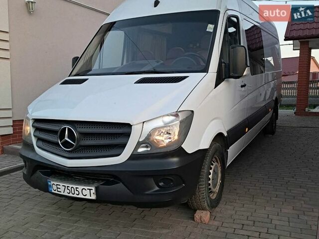 Белый Мерседес Sprinter, объемом двигателя 2.14 л и пробегом 243 тыс. км за 21000 $, фото 1 на Automoto.ua