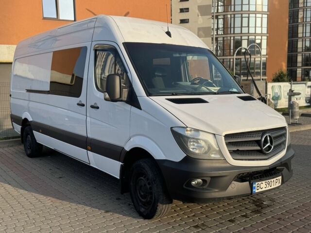 Белый Мерседес Sprinter, объемом двигателя 2.1 л и пробегом 350 тыс. км за 20999 $, фото 3 на Automoto.ua