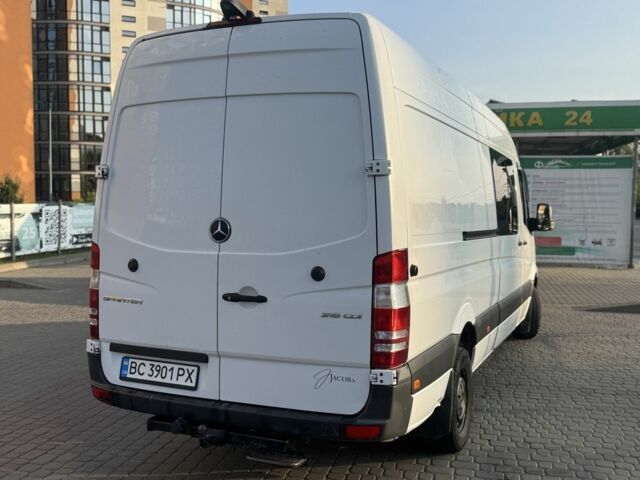 Белый Мерседес Sprinter, объемом двигателя 2.1 л и пробегом 350 тыс. км за 20999 $, фото 14 на Automoto.ua