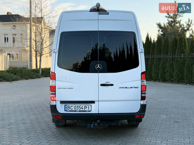 Белый Мерседес Sprinter, объемом двигателя 2.14 л и пробегом 340 тыс. км за 22700 $, фото 8 на Automoto.ua