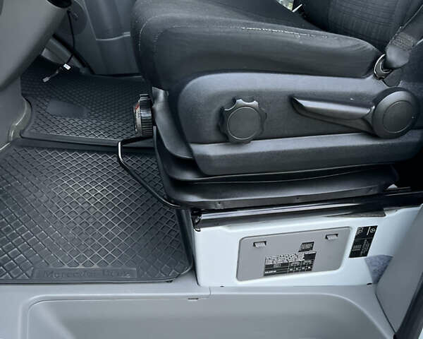 Білий Мерседес Sprinter, об'ємом двигуна 3 л та пробігом 498 тис. км за 37193 $, фото 9 на Automoto.ua