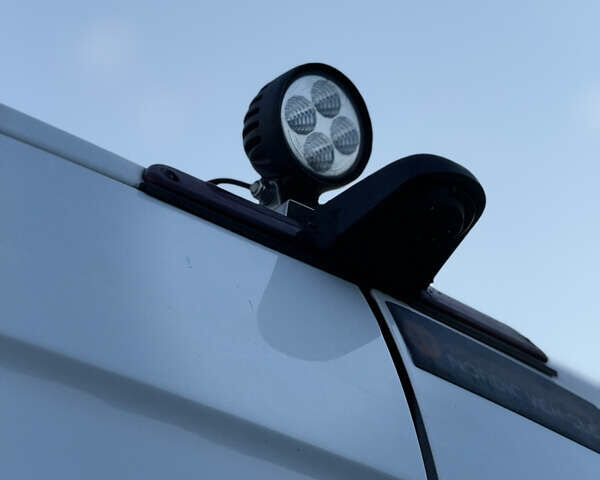 Белый Мерседес Sprinter, объемом двигателя 2.14 л и пробегом 320 тыс. км за 23499 $, фото 12 на Automoto.ua