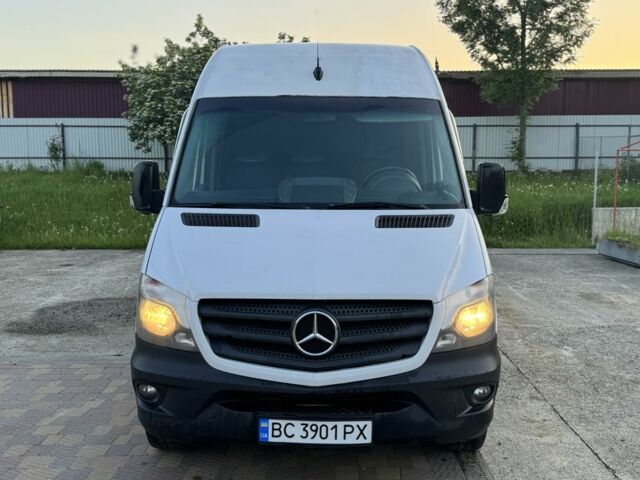 Белый Мерседес Sprinter, объемом двигателя 2.1 л и пробегом 350 тыс. км за 20999 $, фото 18 на Automoto.ua