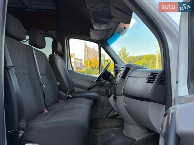 Білий Мерседес Sprinter, об'ємом двигуна 2.2 л та пробігом 377 тис. км за 21500 $, фото 29 на Automoto.ua