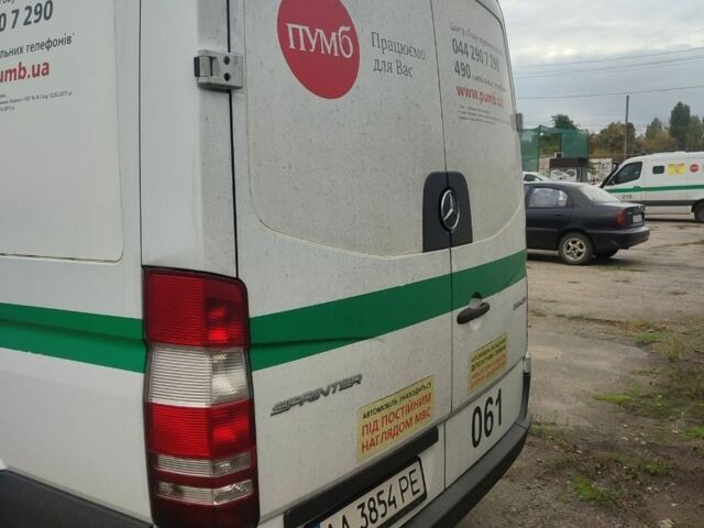 Білий Мерседес Sprinter, об'ємом двигуна 2.1 л та пробігом 259 тис. км за 16987 $, фото 2 на Automoto.ua