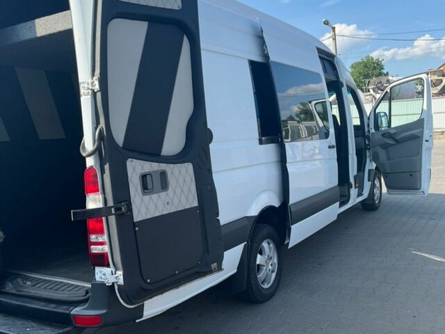 Білий Мерседес Sprinter, об'ємом двигуна 2.14 л та пробігом 646 тис. км за 21500 $, фото 4 на Automoto.ua