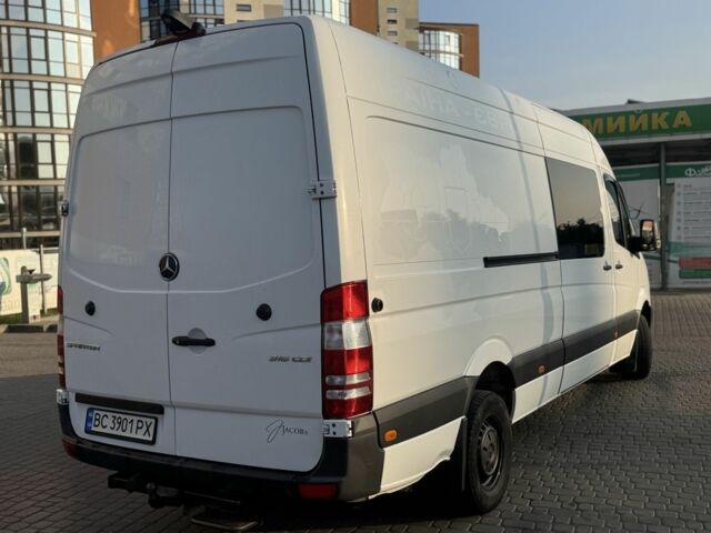 Белый Мерседес Sprinter, объемом двигателя 2.1 л и пробегом 350 тыс. км за 20999 $, фото 13 на Automoto.ua