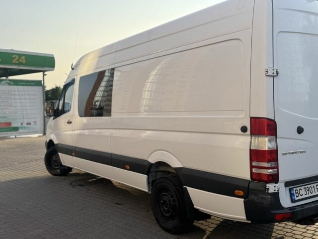 Белый Мерседес Sprinter, объемом двигателя 2.1 л и пробегом 350 тыс. км за 20999 $, фото 16 на Automoto.ua