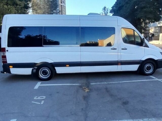 Белый Мерседес Sprinter, объемом двигателя 2.14 л и пробегом 651 тыс. км за 24000 $, фото 2 на Automoto.ua